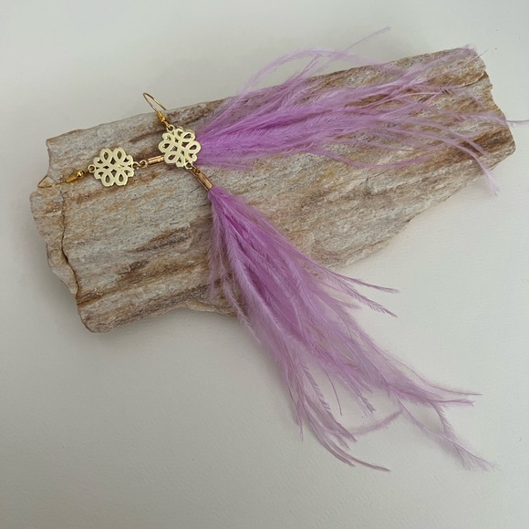 Long Dangle Pink Feather Hippie Chic Earrings - Stylish Boho Chic Earrings - Picture 3 of 15